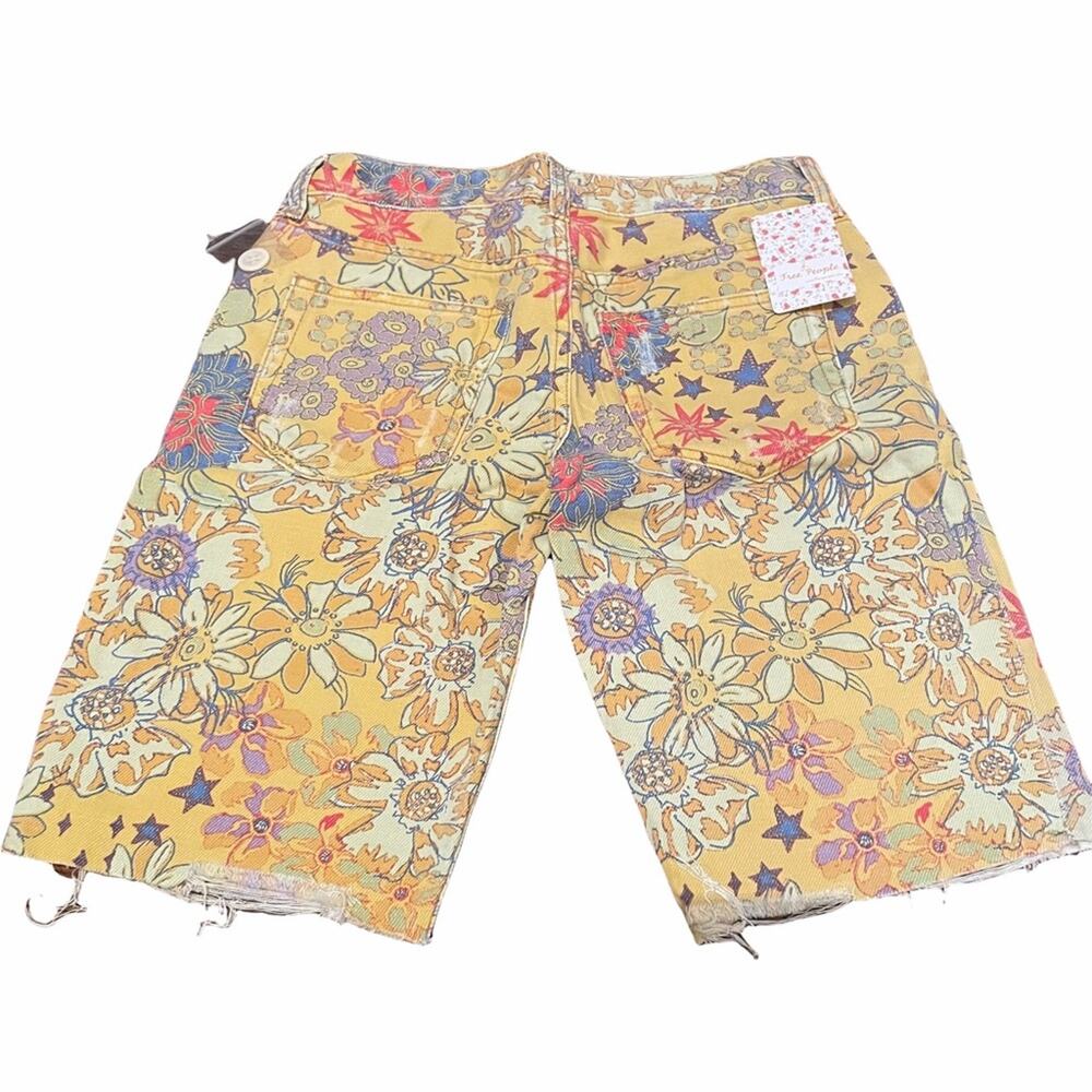 Free People Alani Boho Floral Denim Bermuda Shorts Yellow Banana Size 25 NWT - Picture 9 of 9